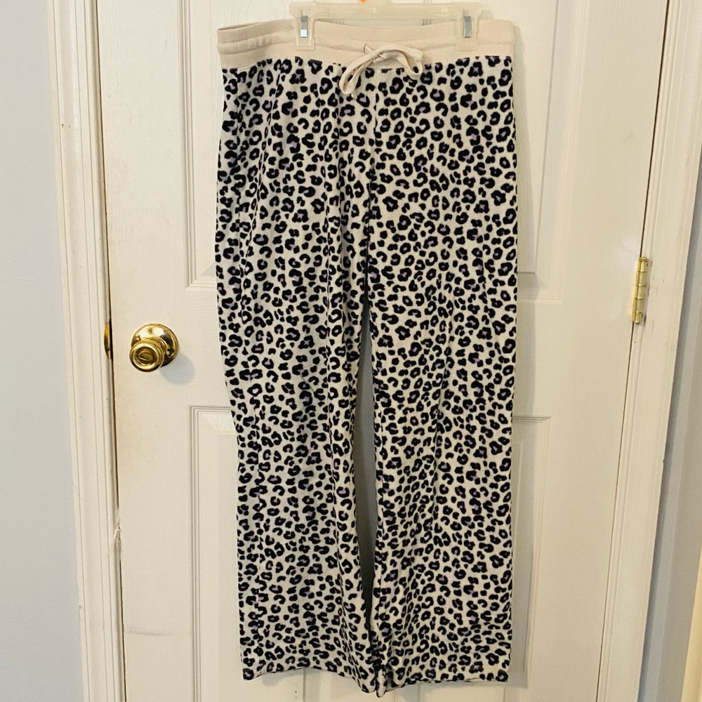 Aeropostale White Cheetah Print Pajama Pants